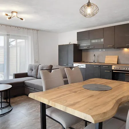 Sonnenseite アパート イリンゲン